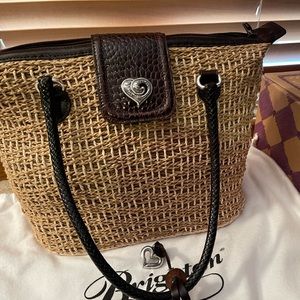 Brighton medium size with zip top and interior pockets